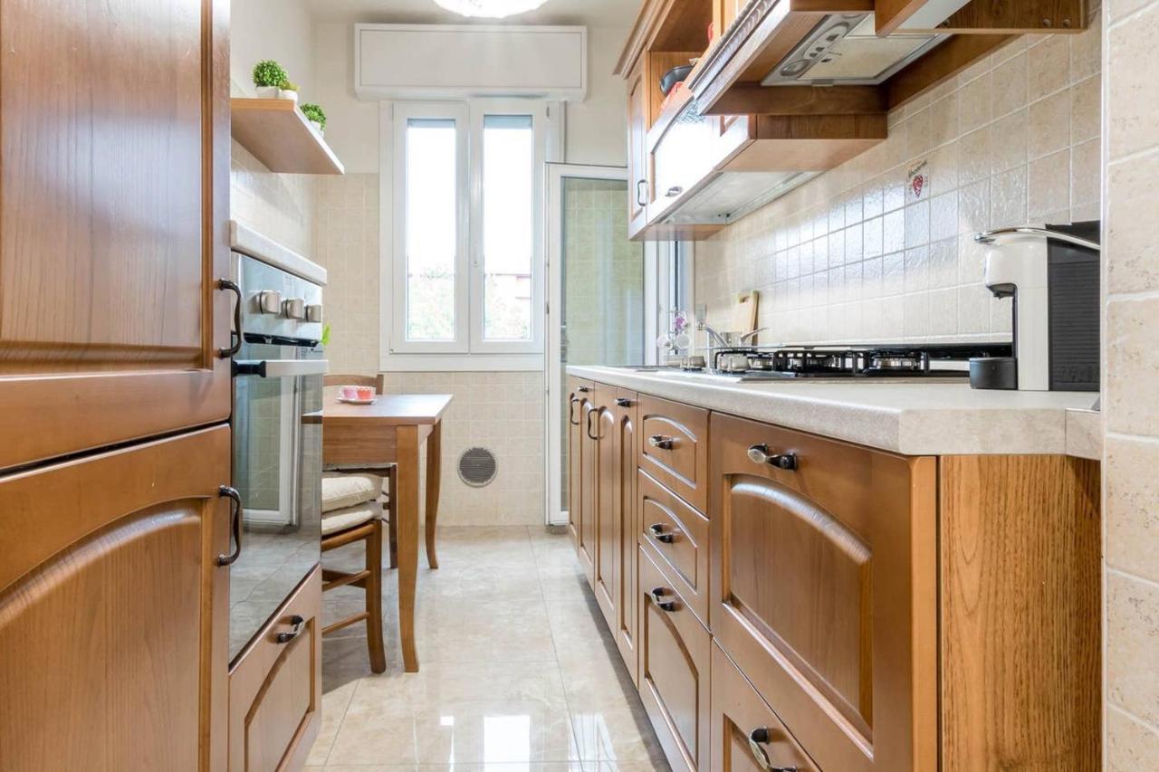 מילאנו Altido Lovely Apt For 6 Located In Vibrant Gallaratese מראה חיצוני תמונה